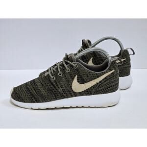 Nike Roshe One 599728-042  Dark Stucco Green Running Shoes Sz 4Y